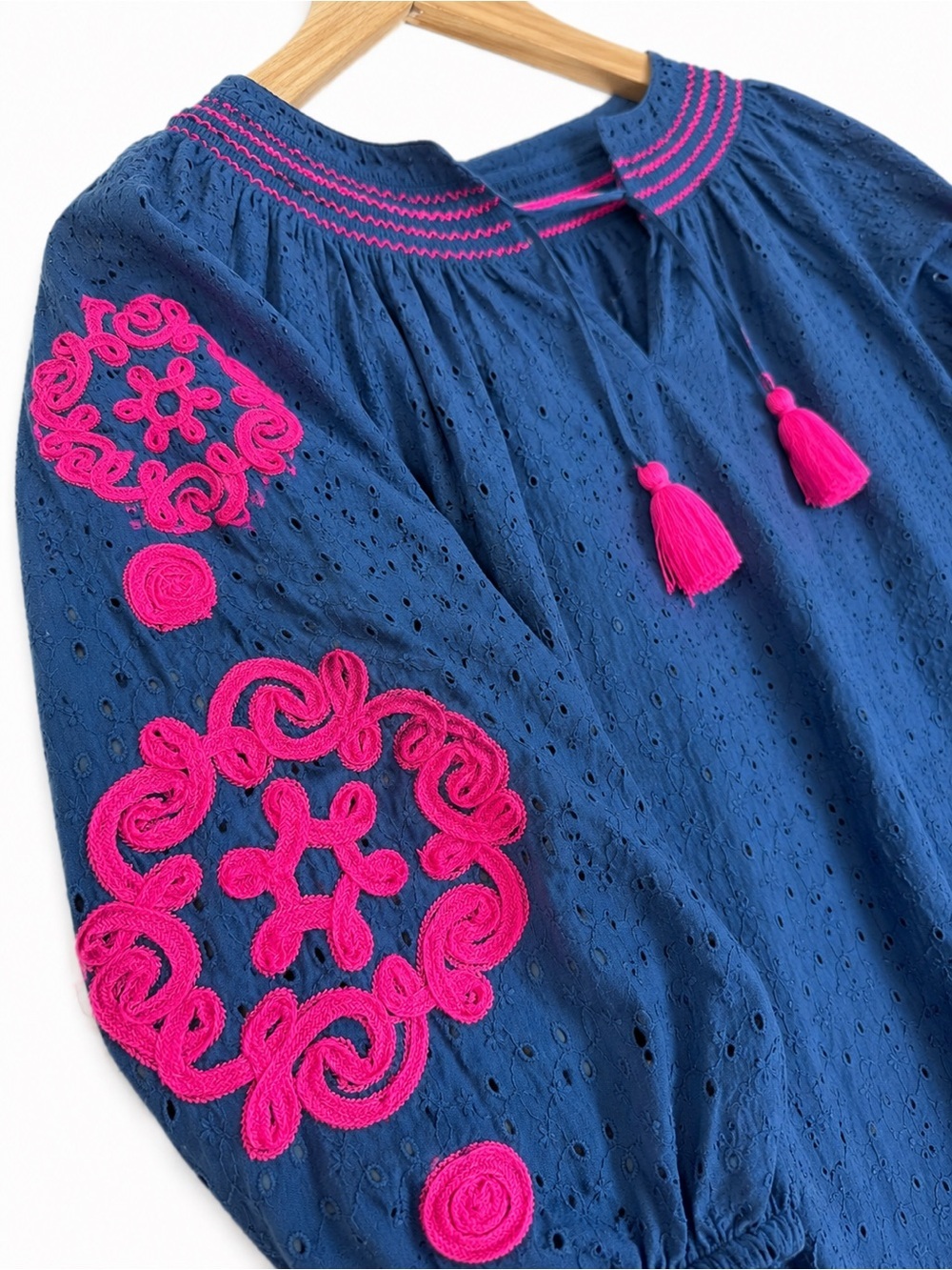 Lilly Pulitzer Lucee Navy Pink Embroidered Eyelet Shift Dress, Size Medium - Picture 6 of 9